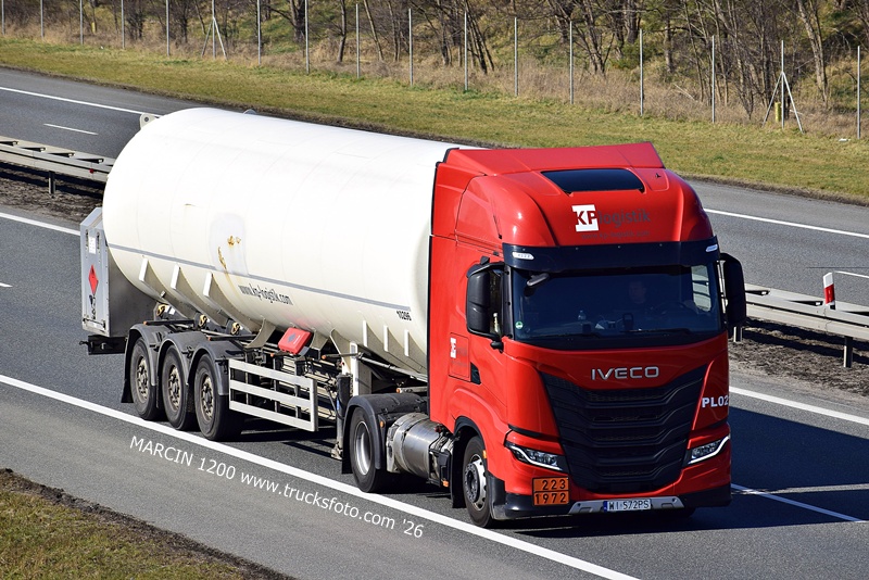 _DSC3336 KPLOGISTIK-crop-IVECO S-WAY.JPG