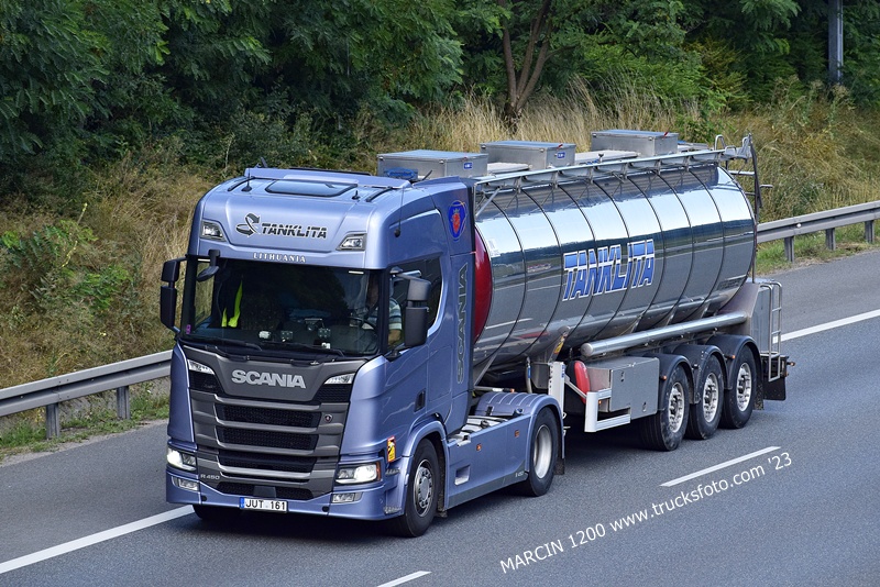 _DSC5675 TANKLITA-crop-SCANIA R NG.JPG