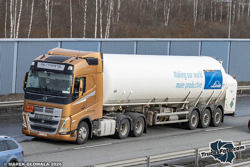 Volvo FH5 - RL-Trans.jpg