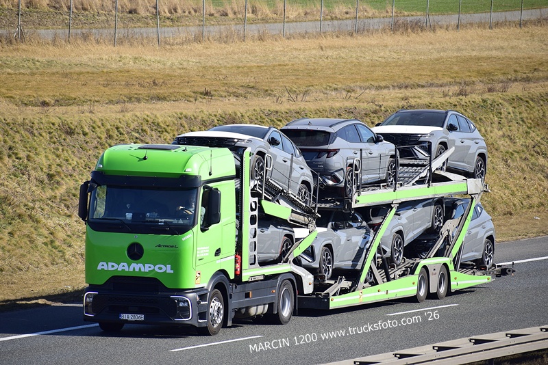 _DSC3129 ADAMPOL-crop-ActrosL ProCabin.JPG