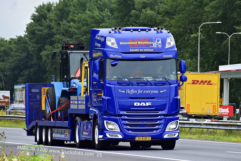 _DSC0440 NMK NIEUWLAND MACHINES-crop-DAF XF 106.JPG