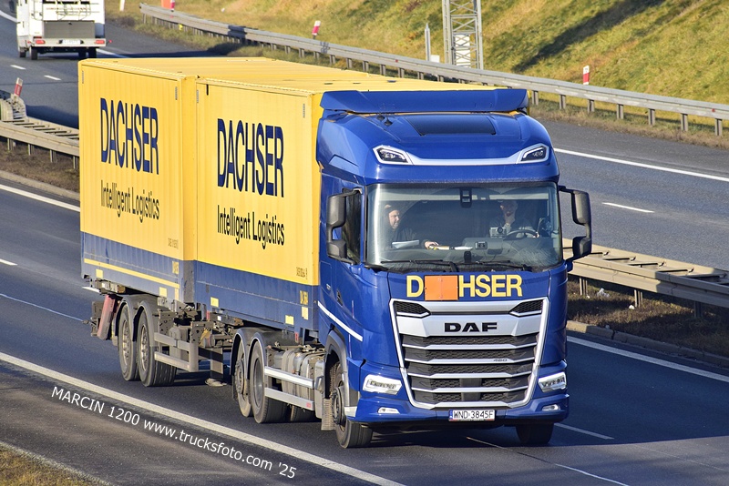 _DSC7760 DACHSER-crop-DAF XG.JPG