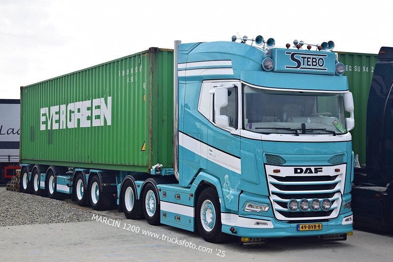 _DSC1478 STEBO-crop-DAF XG.JPG