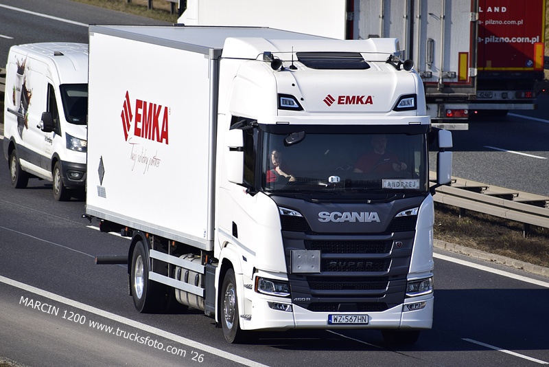 _DSC3145 EMKA-crop-SCANIA R460 NG.JPG