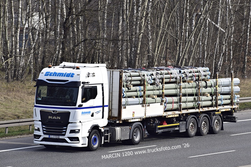 _DSC3888 SCHMIDT-crop-MAN TGX II.JPG