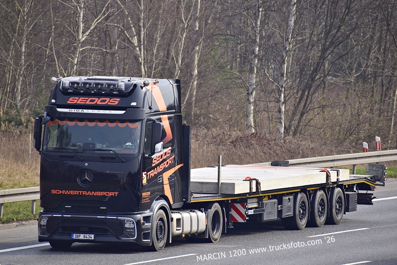 _DSC3634 SEDOS-crop-ActrosL ProCabin.JPG