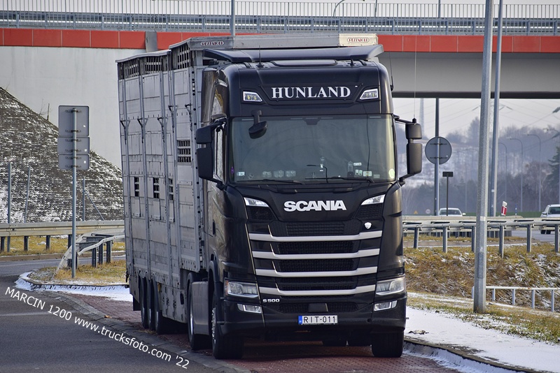 _DSC1730 HUNLAND-crop-SCANIA S500.JPG