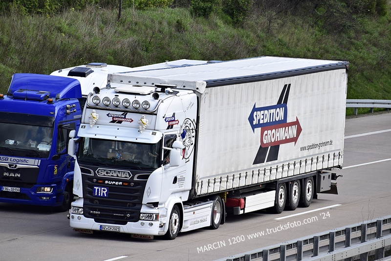 _DSC1539 SPEDITION GROHMANN-crop-SCANIA R520 V8.JPG
