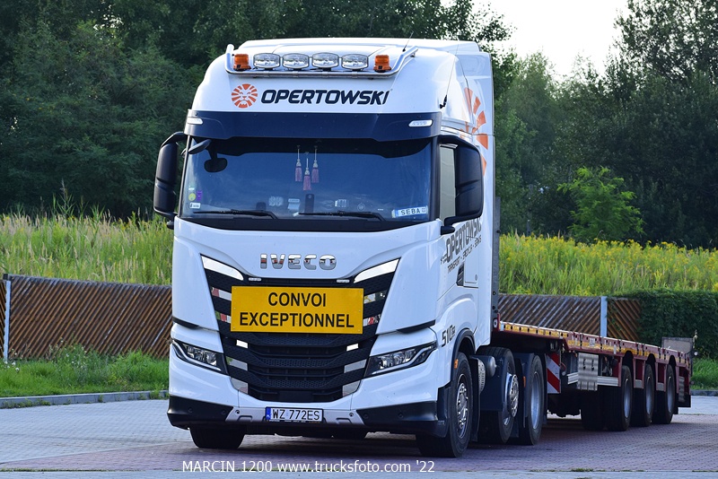 _DSC6536 OPERTOWSKI-crop-IVECO S-WAY.JPG