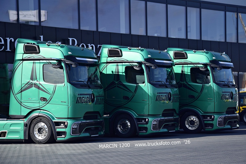 _DSC4029 INGLOT TRANS-crop-ActrosL ProCabin.JPG