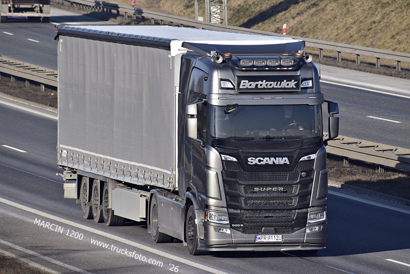 _DSC0981 BARTKOWIAK-crop-SCANIA S500.JPG