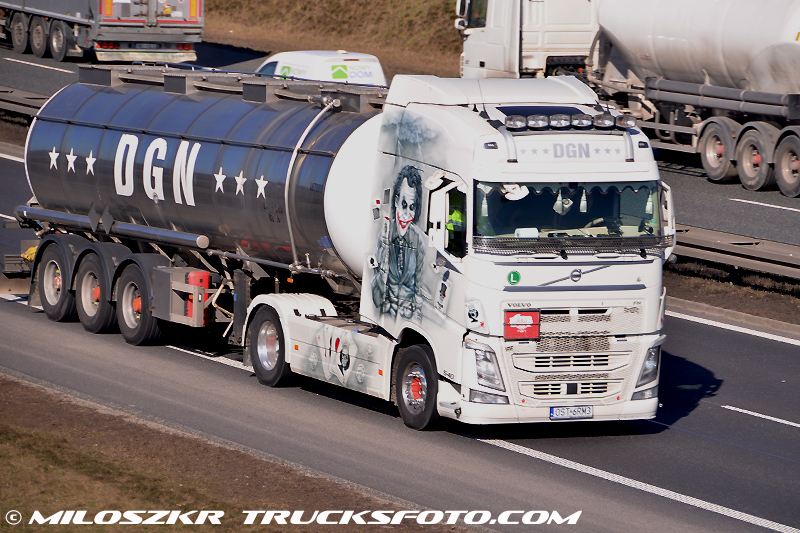 Volvo FH3_DGN_6294.JPG
