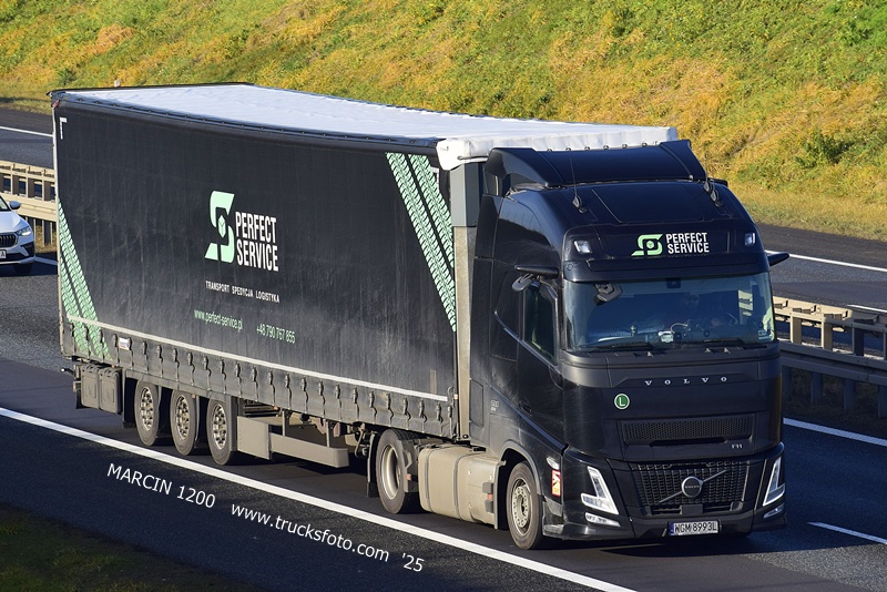 _DSC7107 Perfect Service-crop-VOLVO FH AERO.JPG