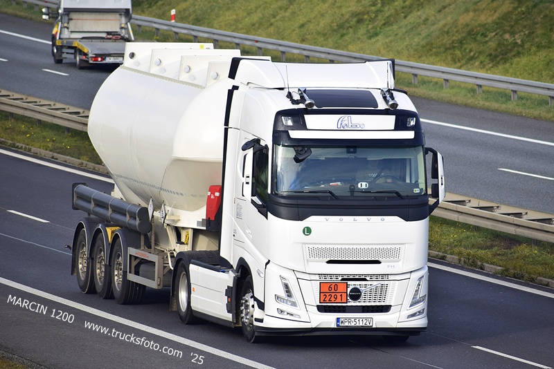 _DSC4207 FABO-crop-VOLVO FH AERO.JPG