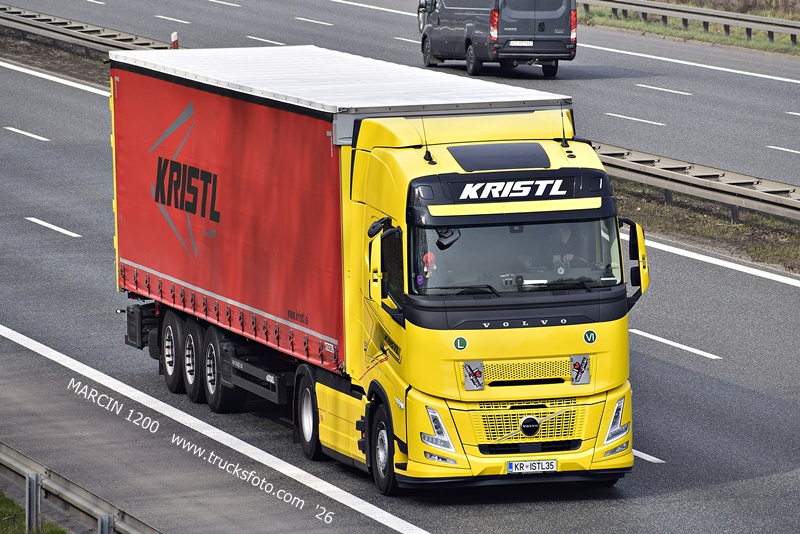 _DSC3623 KRISTL-crop-VOLVO FH AERO.JPG