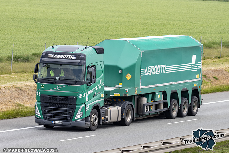Volvo FH5 Lanutti.jpg