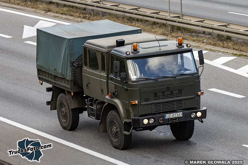 Wojsko - Star 744.jpg