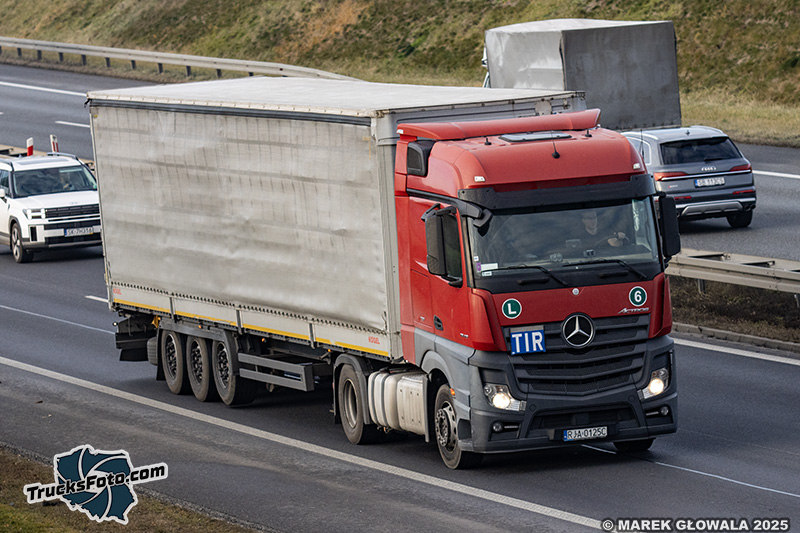 MB Actros TIR.jpg