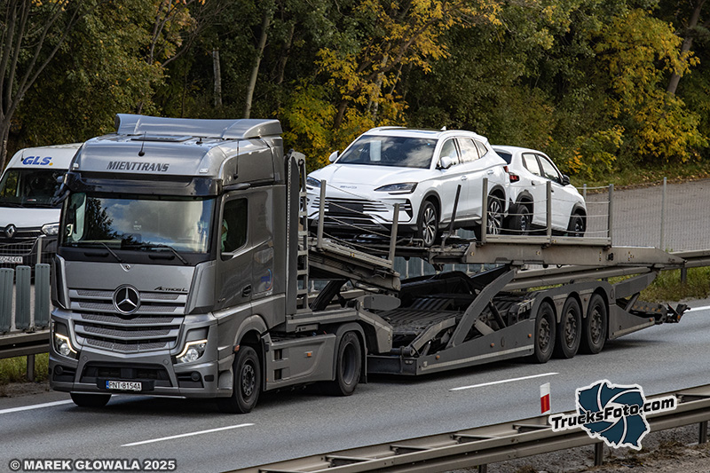 MB Actros L - Mienttrans CMPL.jpg