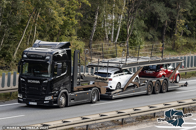 Scania 460R Super Mienttrans.jpg