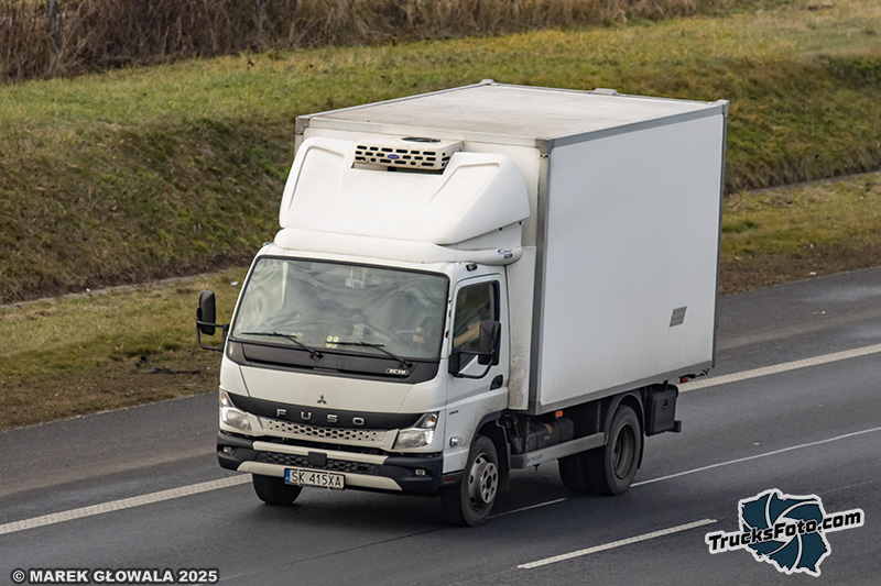 Fuso Canter 7c18.jpg