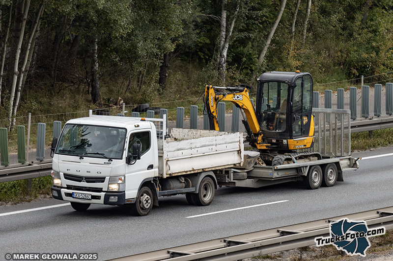 Mitsubishi-Fuso Canter 3C13.jpg
