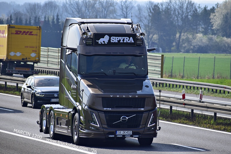 _DSC7212-crop-VOLVO VT5 AERO XXL 780 VLASTUIN - SPYRA.JPG