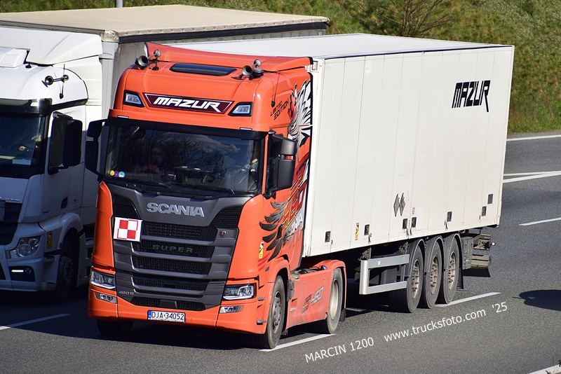 MAZUR (4)-crop-SCANIA S.JPG