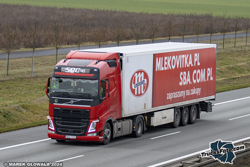 Volvo FH4 - Mlekovitka.jpg