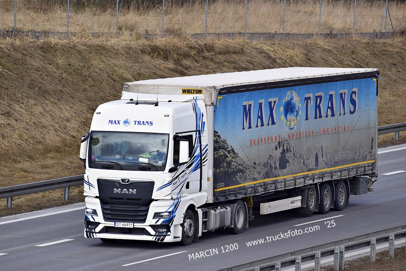 MAX TRANS (2)-crop-MAN TGX II.JPG