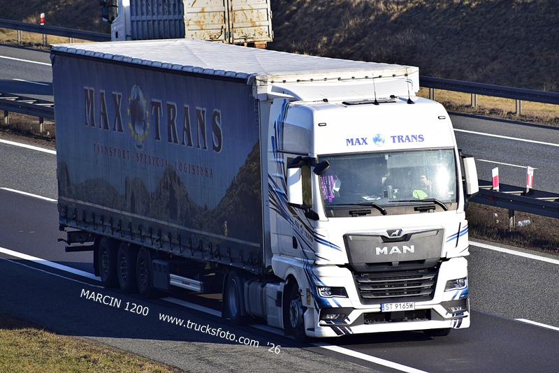 _DSC2404 MAX TRANS-crop-MAN TGX II.JPG