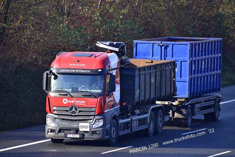 _DSC8880 METKOM-crop-Mercedes-Benz ActrosF.JPG