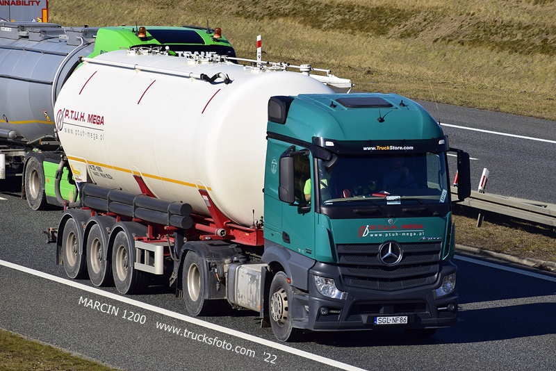 _DSC2543 P.T.U.H. MEGA-crop-ACTROS MP4.JPG