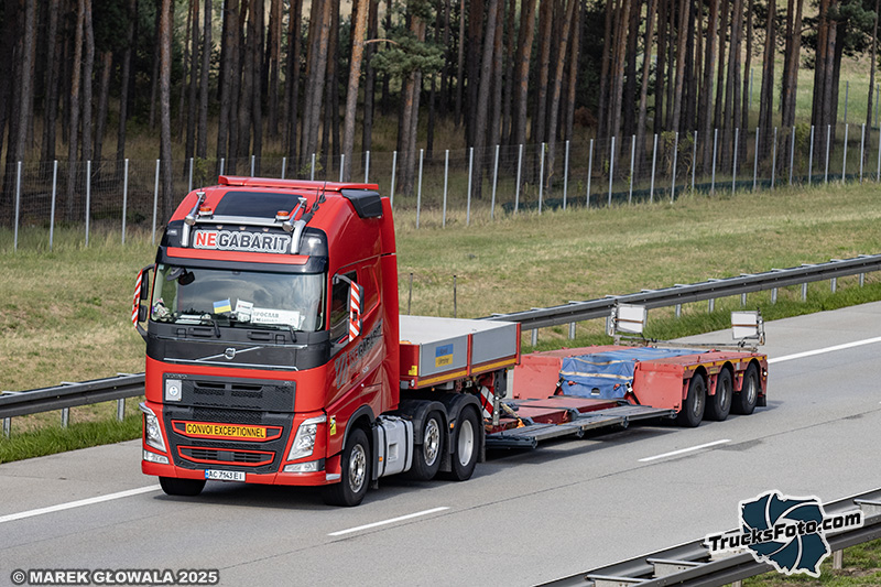 Volvo FH - Negabarit.jpg