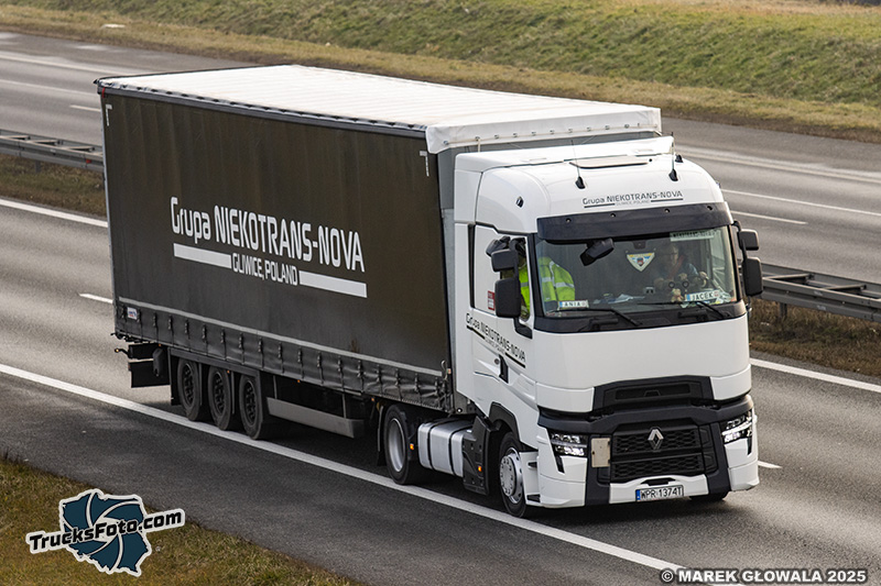 Renault Range T Evolution - Niekotrans-Nova.jpg