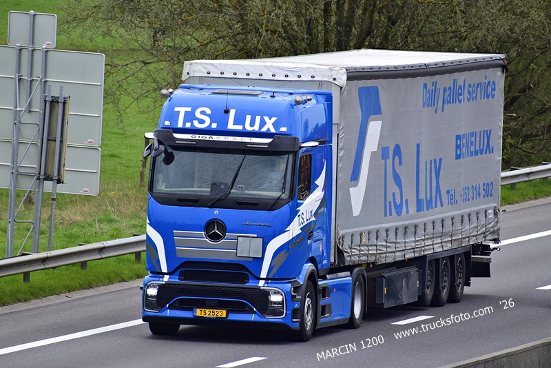 _DSC5076 TS LUX-crop-ActrosL ProCabin.JPG