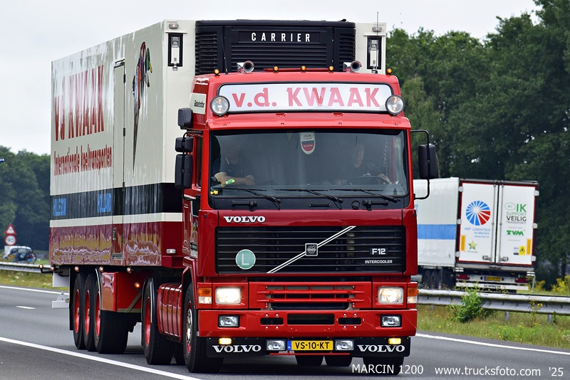 _DSC0019 V.D.KWAAK-crop-VOLVO F12 INTERCOOLER.JPG
