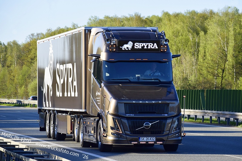 _DSC7307-crop-SPYRA-VOLVO VT5 AERO.JPG