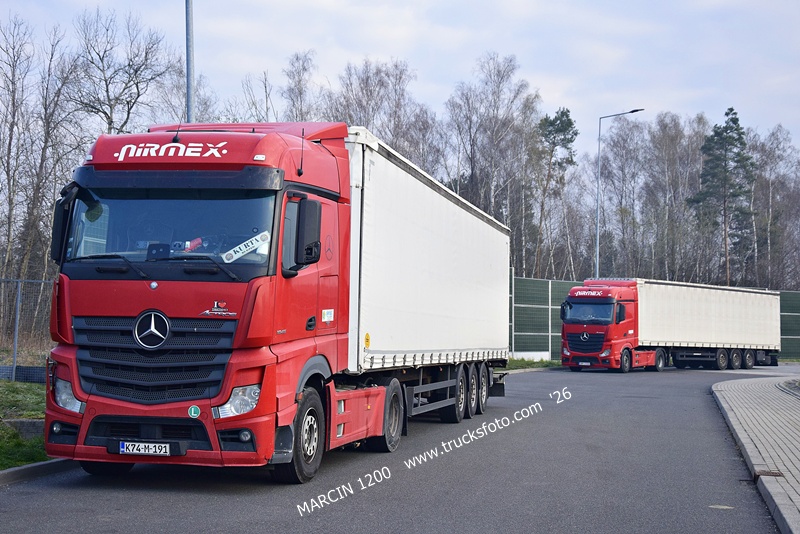 _DSC4471-crop-NIRMEX - ACTROS MP4.JPG