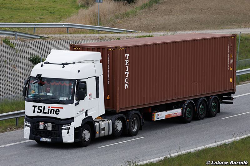 IMG_4447 Renault T TSLine.jpg