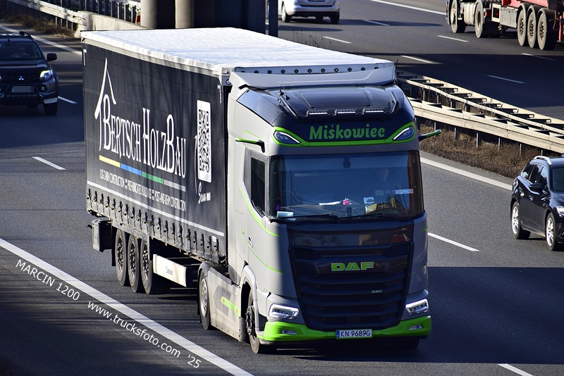 MIŚKOWIEC-crop-DAF XG+.JPG
