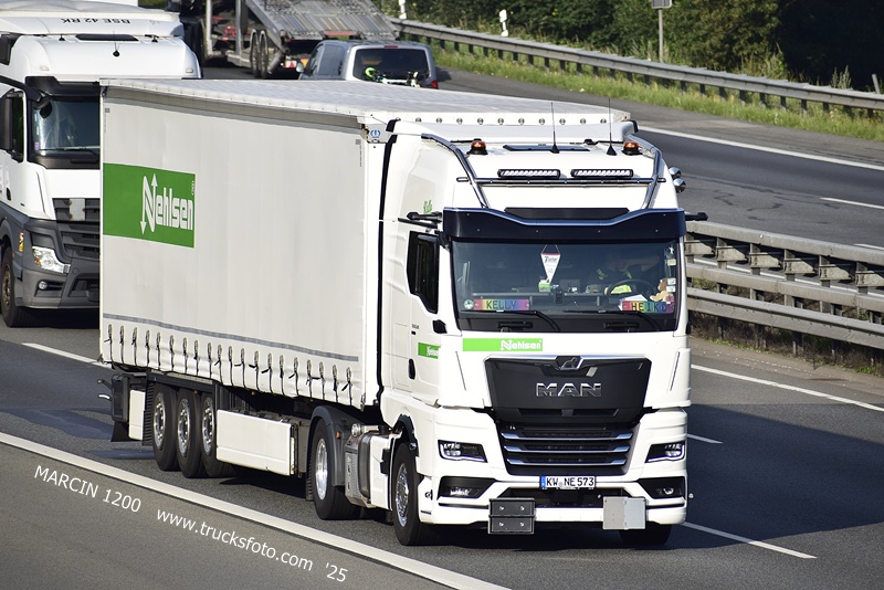 _DSC8374 NEHLSEN-crop-MAN TGX II.JPG