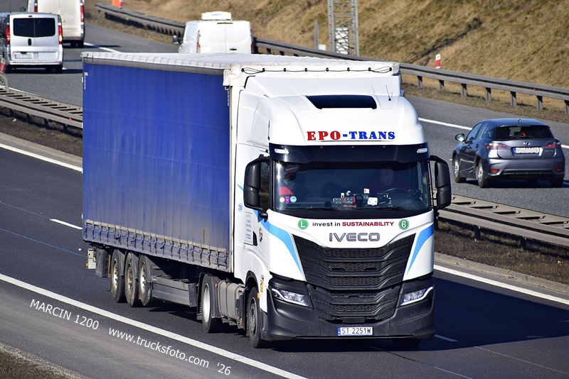 _DSC2636 EPO TRANS-crop-IVECO S-WAY.JPG