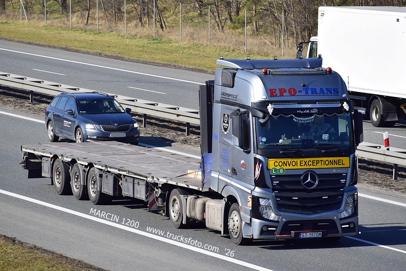 _DSC3346 EPO TRANS-crop-ACTROS MP4.JPG