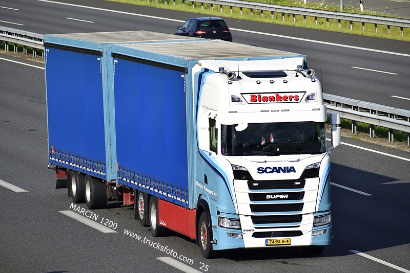 _DSC8050 BLANKERS-crop-SCANIA S500.JPG