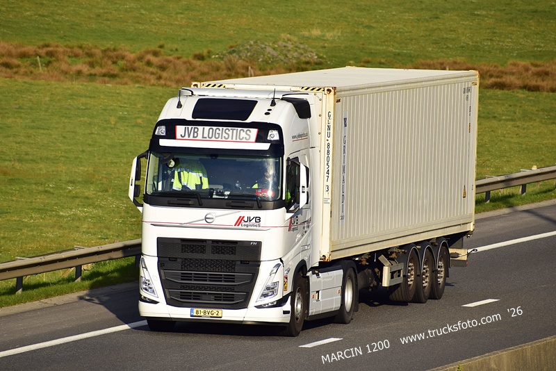 _DSC6846 JVB LOGISTICS-crop-VOLVO FH5.JPG