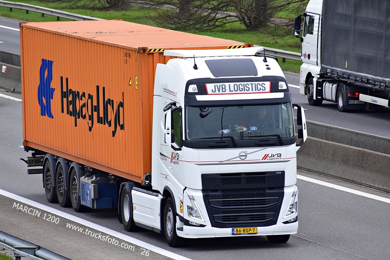 _DSC4646 JVB LOGISTICS-crop-VOLVO FH5.JPG