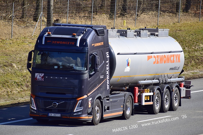 _DSC3257 DZWONCZYK-crop-VOLVO FH AERO.JPG
