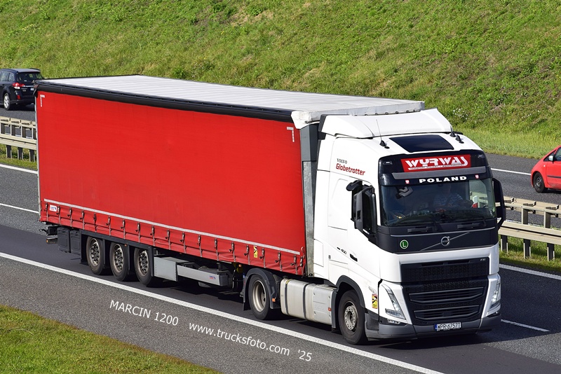 _DSC2613 WYRWAS-crop-VOLVO FH5.JPG
