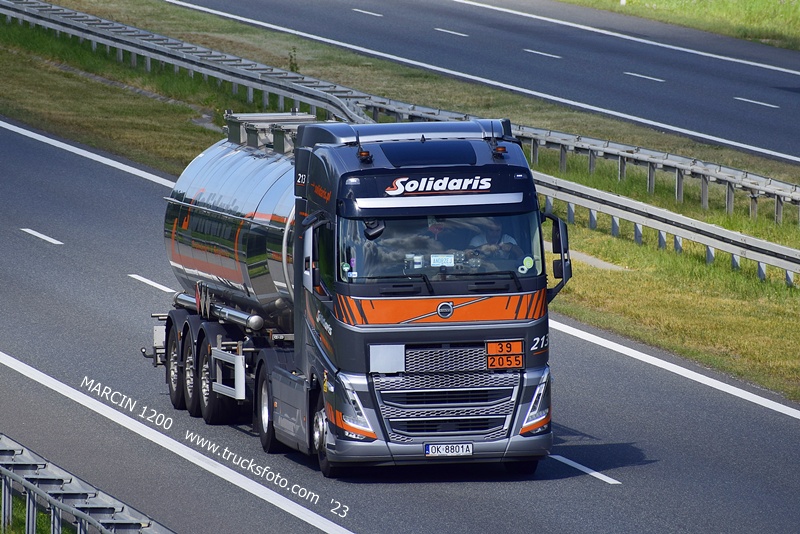 _DSC4799 SOLIDARIS-crop-VOLVO FH5.JPG